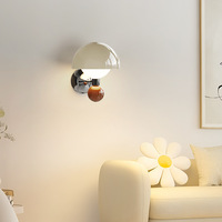 2024 nueva lámpara de pared de viento de crema francesa de setas para niños y dormitorio Fondo de sala de estar medieval fuente de luz LED