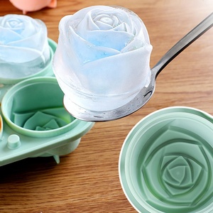 Molde de Silicona Reutilizable para Hacer Bolas de Hielo en Forma de Rosa, de 2.5 Pulgadas, para Whisky - Product Image 1