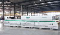 Machine automatique de chantournage de panneaux de bois pour meubles et armoires avec pré-fraisage