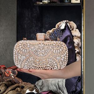 Sac de soirée en résine perlée, pochette de mariage pour femmes, pochette à rabat avec cadre métallique personnalisé pour femmes, Guru Kirpa Export House - Product Image 3