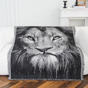 MOQ 1 pièce <span class=keywords><strong>Couverture</strong></span> tapisserie jacquard tissée sur mesure de haute qualité, motif <span class=keywords><strong>Roi</strong></span> <span class=keywords><strong>Lion</strong></span> noir et blanc, 20% Coton 80% Polyester - Product Image 2