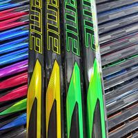 Bâton de hockey sur glace en fibre de carbone léger de haute qualité, design personnalisé professionnel avec lame P92 - Prix de gros