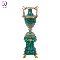 Vases vintage en céramique, objets décoratifs de luxe, porcelaine de haute qualité et coûteuse, porcelaine européenne antique pour la décoration de la maison