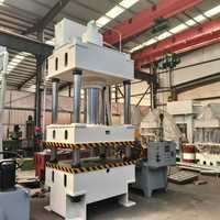 Presse hydraulique à quatre colonnes 200T pour le moulage de poudre de quartz graphite, machine de compactage de poudre par pressage à froid, avec moteur PLC et pompe à roulement