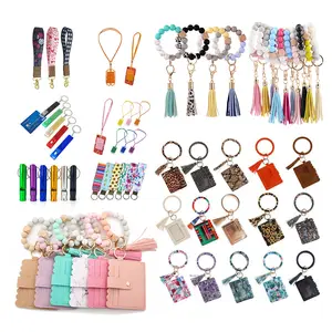 Charm Keychain Silicone Beaded Bracelet Key Chain Wristlet Card Holder Wallet Keychain De Silicona