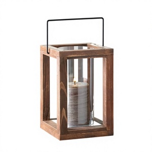 Lanterne à bougie en bois vintage faite à la main avec panneaux en verre et impression personnalisable pour la décoration de la maison de style farmhouse - Product Image 2