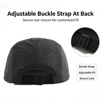 Casquette de camping non structurée à 5 panneaux entièrement perforée au laser, séchage rapide, légère, respirante, imperméable, pour la course à pied