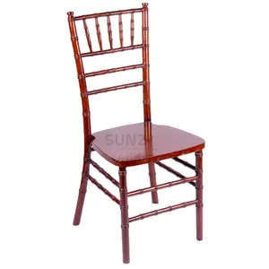 結婚式やイベントのための卸売茶色のキアヴァリ椅子ティファニー椅子積み重ね可能な椅子