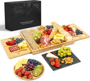 Ensemble de planches à fromage en bambou personnalisées - Cadeaux de <span class=keywords><strong>d</strong></span>éménagement, cadeau de mariage, cadeau de fête prénuptiale, cadeaux <span class=keywords><strong>d</strong></span>'anniversaire <span class=keywords><strong>pour</strong></span> femmes - Product Image 4