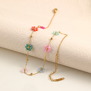 قلادة مجوهرات مصنوعة يدويًا من الراتنج مع قلادة جذابة مطلية بالذهب من الفولاذ المقاوم للصدأ - Product Image 2