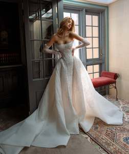 Ruolai HL598 Vestido de Novia de Lujo Corte A con Mangas Desmontables y Perlas - Product Image 1