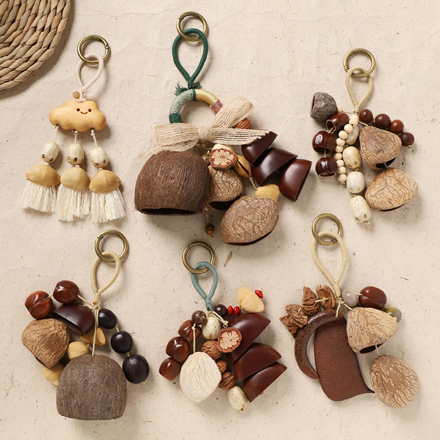Bulk Stock Handmade Bell Healing Wind Chimes Anti-loss Lanyard Bag Ornaments Natural Plant Seed Shell Phone Charm Keychain