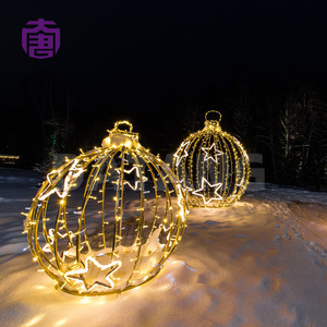Esfera Decorativa Plegable Impermeable para Exteriores con Marco Metálico 3D y Luces LED de Motivo Navideño - Product Image 6