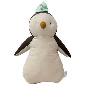 Doudou original en tissu de lin en forme de petit pingouin avec rembourrage en coton PP pour cadeau de Noël ou d'anniversaire bébé 0-24 mois - Product Image 1