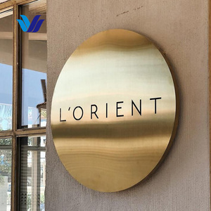 Enseignes lumineuses en métal <span class=keywords><strong>vintage</strong></span> personnalisées HONGSEN, finition or brossé, bande LED, pour entreprises, hôpitaux, extérieur - Product Image 1