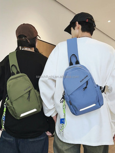 Sac messager D2037 pour homme et femme, petit sac à dos bandoulière, sac de poitrine, sacoche plate légère pour le sport et la moto, fabriqué au Zhejiang - Product Image 4