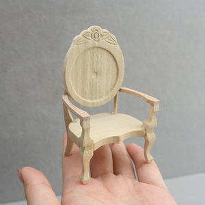 Muebles en miniatura 1:12 de alta calidad, silla de comedor de cocina de madera para decoración de casa de muñecas - Product Image 3