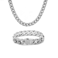 Conception originale de chaîne à maillons cubains en diamant Bijoux de chaîne en or Ice Out Bracelet en acier inoxydable avec zircon cubique Collier cubain