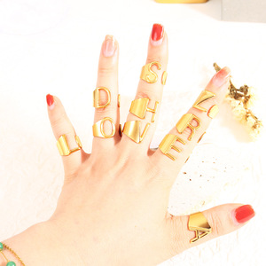 Anillo Abierto con 26 Letras Chapado en Oro Sin Deslustre para Mujer, Anillo con Inicial del Alfabeto, Significado de Coraje, Joyería de Moda - Product Image 2