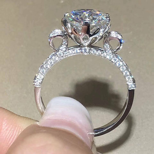 Anello a Fila Singola con Testa di Toro, Gioiello da Dito alla Moda per Donne, Stile Quotidiano - Product Image 1