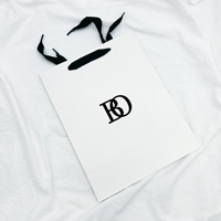Sac en papier personnalisé avec logo imprimé, écologique, biodégradable, de luxe, pour vêtements, shopping, cadeaux, avec poignée en ruban