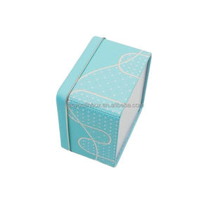 Custom CMYK stampato di lusso in metallo banda stagnata scatola per orologio con coperchio finestra trasparente 9*9 quadrati per il confezionamento di orecchini e collane - Product Image 4