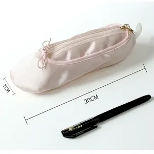 Trousse à crayons JW pour chaussures de ballet de gros - Product Image 2