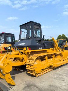 Bulldozer de cadenas SHANTUI SD16 de buena calidad para escenarios de construcción, modelos SD22, SD23, SD32, SD22, SD13, rentable para múltiples aplicaciones. - Product Image 2