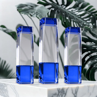 Noble or argent or Rose or prisme géométrique trophée de cristal multicolore à facettes trophée de cristal pour cadeau d'entreprise