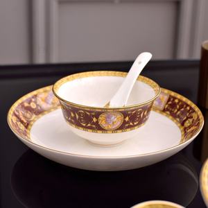 Vente en gros de nouveaux services de table en céramique de luxe européens, 28 pièces, en porcelaine rose - Product Image 4