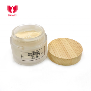 BAWEI <span class=keywords><strong>granos</strong></span> <span class=keywords><strong>manchas</strong></span> <span class=keywords><strong>oscuras</strong></span> de acné y oscuro lugar removedor de cara y cuerpo crema blanqueadora para la piel oscura - Product Image 1