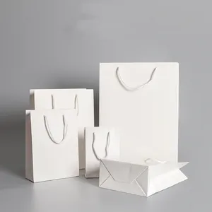 Saco De Papel De Casamento De Luxo Logotipo Impresso Jóias Saco De Presente De Papel De Papelão Branco Com Alça De Corda De Algodão