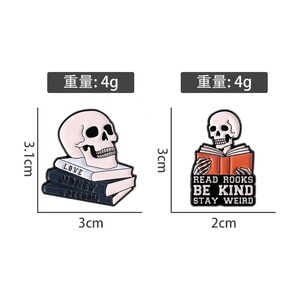 เข็มกลัดรูปโครงกระดูกอ่านหนังสือ ดีไซน์แปลกตา รักการอ่าน ใจดี เข็มกลัดติดเสื้อ แฟชั่นเครื่องประดับ ของขวัญสำหรับเพื่อน - Product Image 5