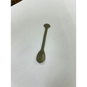 Cuillère de précision Biohacker pour shilajit, conçue pour un contrôle précis des suppléments, outil de bien-être et de performance. - Product Image 1