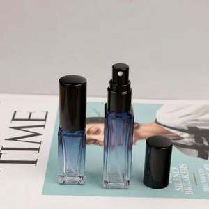 ขวดแก้วสี่เหลี่ยมขนาด 5/10 มล. พร้อมหัวปั๊มสเปรย์สำหรับน้ำหอม ขวดเปล่าแบบเติมได้ ขวดสเปรย์แบบกำหนดเอง อุปกรณ์เสริมความงาม - Product Image 5