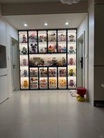 Vitrine en verre LED personnalisée pour figurines de collection, meuble de présentation moderne avec éclairage