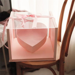 Caja de regalo de flor panorámica en forma de corazón de cartón reciclado para embalaje de velas caja de ramo de rosas transparente para el Día de San Valentín mate - Product Image 2
