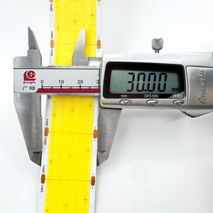 Promoción DC12V/24V IP65 autoadhesivo <span class=keywords><strong>30mm</strong></span> de ancho 5 filas interior/exterior Flexible COB <span class=keywords><strong>LED</strong></span> tira de luz y cortable arbitrario - Product Image 4