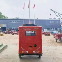 Tuk-tuk motorisé à trois roues de fabrication chinoise, rouge, 1000 W de puissance, moteur 150 cc, cylindrée 250 cc, certifié EEC, poids à vide de 500 kg