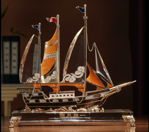 Cadeau de déménagement haut de gamme de luxe léger, sculpture de <span class=keywords><strong>voilier</strong></span> en alliage de zinc, ornement décoratif de style chinois Feng Shui - Product Image 3