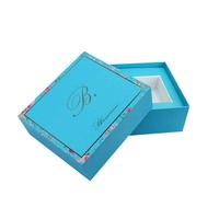 Carpeta de Cartón Rígido de Lujo con Logotipo Personalizado para Empaque de Ropa, Laminación Mate, Materiales Reciclados, Color Personalizado para Mujer