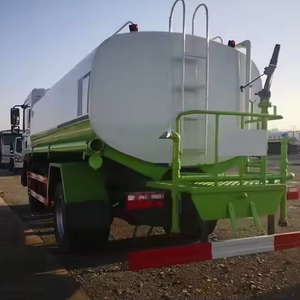Camion de pulvérisation d'eau à conduite à gauche HOWO 4x2 10000L 2500 gallons capacité moteur à carburant Diesel pompe chariot de Transport d'eau - Product Image 2