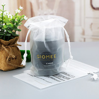 UniOne Nouveau Style Personnalisé Réutilisable Pochette à Cordon en CPE Dépoli pour Vêtements, Sous-vêtements, Cosmétiques – Sac d'Emballage en Plastique à Cordon