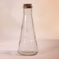 Bouteille en verre normale pour boissons, jus de fruits, confiture avec bouchon en étain vissé et couvercle en bois