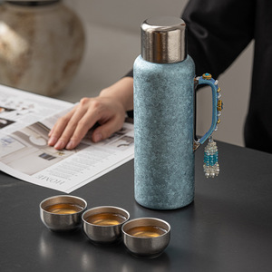 Titanium <b>Thermos</b> With Temperature Display 12-24 Hours Insulation Office <b>Tea</b> Kettle Hand Grip Design - Product Image 2