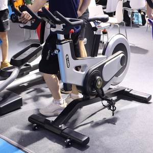 <span class=keywords><strong>Bicicleta</strong></span> de spinning de Fitness comercial, ejercicio de resistencia magnética, <span class=keywords><strong>bicicleta</strong></span> de spinning, <span class=keywords><strong>ciclo</strong></span> doméstico estático inteligente para interiores para uso en gimnasio, acero - Product Image 2