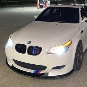 Bmw 5 Series E60 E61 Front Bumper Lip Splitter Piano Black Carbon Fiber Texture Abs Material 2005 2010 - Product Image 2