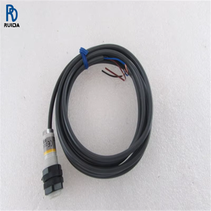 Keyence เซ็นเซอร์ E2K-X15MF1 PZ-G102CN สะท้อนแสงแบบจำกัดขนาด2เมตร - Product Image 1