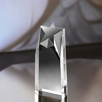 2023 New Shining Custom ized Star Form Football Trophy Cup Awards Leere kunden spezifische Trophäen Andere Kristall handwerk