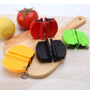 Aiguiseur de couteaux portable coloré pour l'extérieur, mini aiguiseur de couteaux de cuisine, mini aiguiseur de couteaux porte-clés - Product Image 3